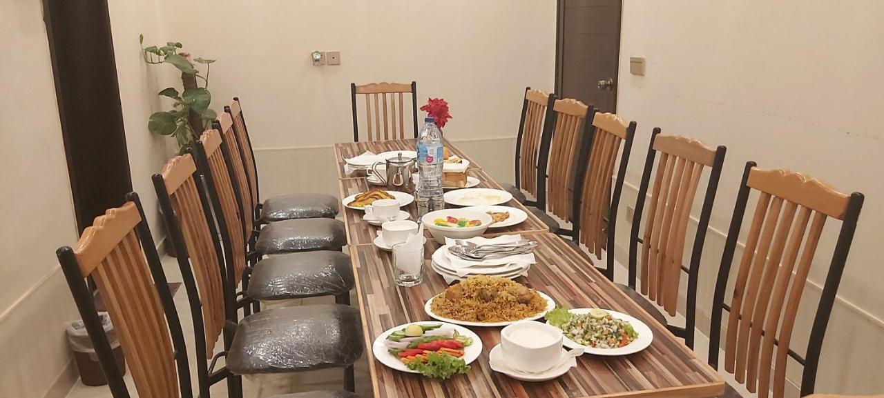 Hotel Mairona Gulberg Lahore Exteriér fotografie